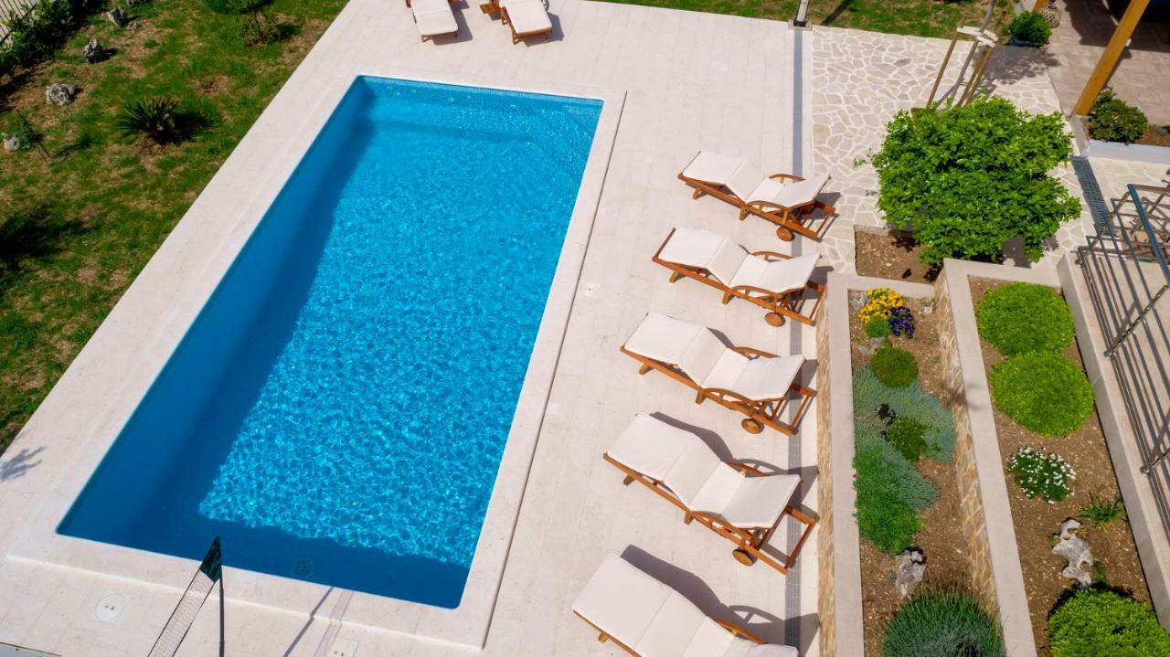 Luxury Villa Castrum Каштела Экстерьер фото